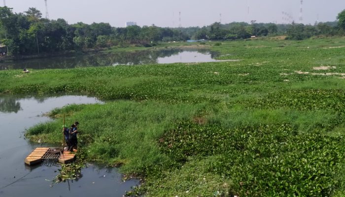 Sampah di Kali Masih Numpuk, Ini Jawaban Wali Kota