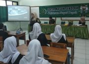 Jaksa Masuk Sekolah, Kejari Depok Memotivasi dan Cegah Penggunaan Narkotika pada Siswa