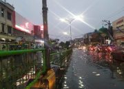 Hujan Deras, Sejumlah Jalan di Depok Terendam Banjir