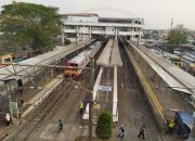 Tidak Ada Izin, Mini Market di Stasiun Depok Baru Dibongkar