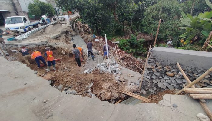 Sempat Ambrol, Perbaikan Saluran Irigasi Jalan Wadas Segera Rampung