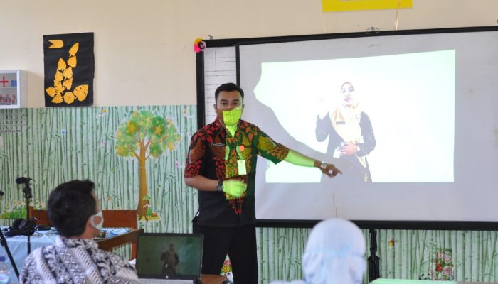 Galih Suci Pratama, Rangkul Guru Majukan Kualitas Pendidikan