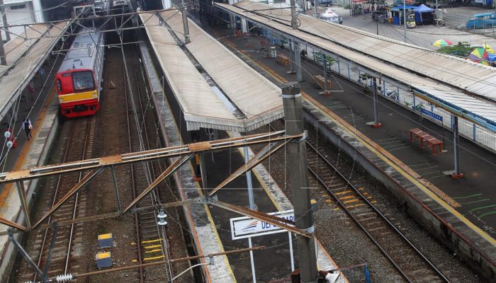 Jadikan Kereta Langsir Mainan, Remaja Terancam di Bui