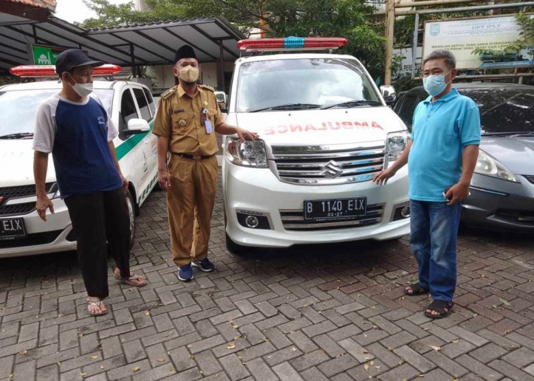 Pemkot Depok Hibahkan Mobil Ambulans Untuk Tiga Yayasan