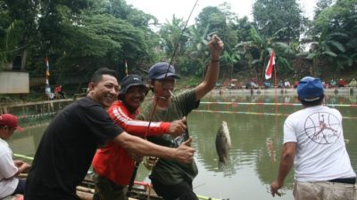 Rayakan HUT RI, Warga RW10 Pasir Putih Gelar Lomba Mancing