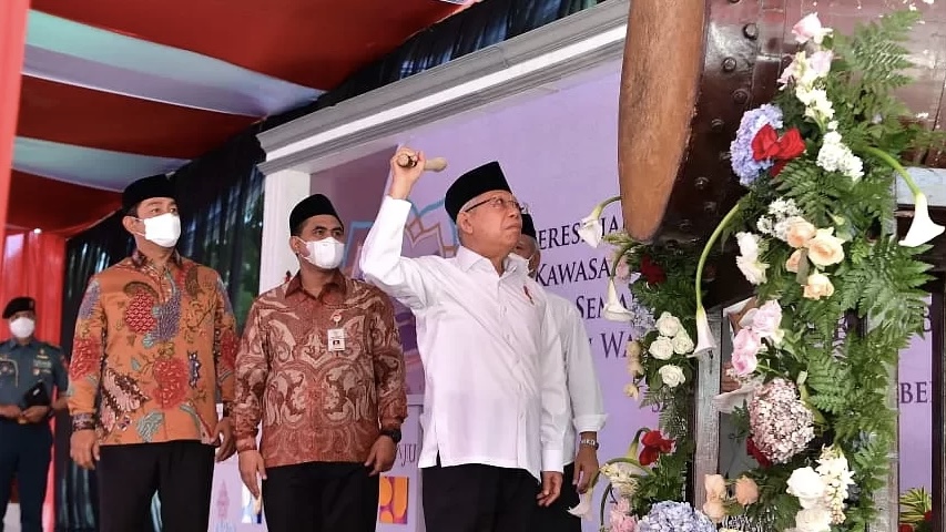 Wapres Ma’ruf Amin Minta Masjid Baiturrahman Jadi Pusat Pembinaan ...