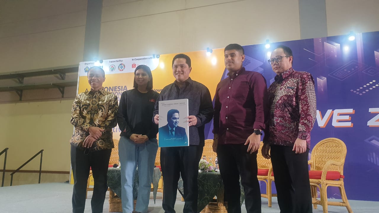 Menteri BUMN, Erick Thohir Rilis Buku (Bukan) Kisah Sukses