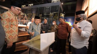 Gubernur Ridwan Kamil Ajak Jusuf Kalla Lihat Masjid Raya Al Jabar