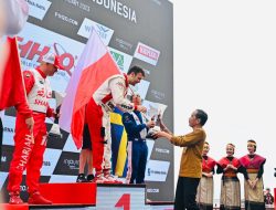 Presiden Jokowi Saksikan Seri Perdana F1 Powerboat