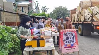 Tingkatkan Ekonomi Warga, Pelaku UMKM di Mekarjaya Gelar Bazar Ramadan