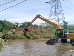 DPUPR Depok Normalisasi Kali Pesanggrahan