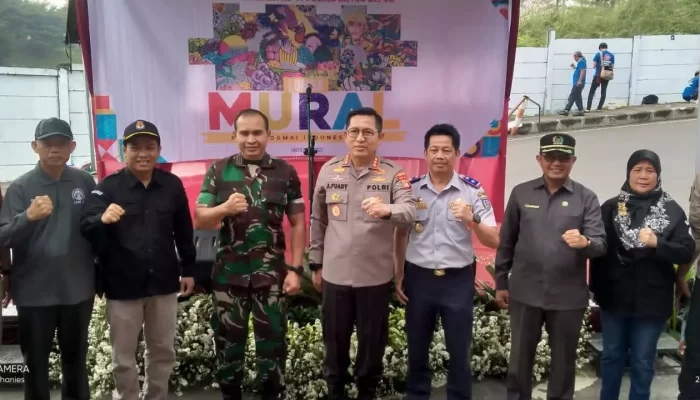 Meriahkan Hari Bhayangkara ke-77, Polrestro Depok Gelar Lomba Mural