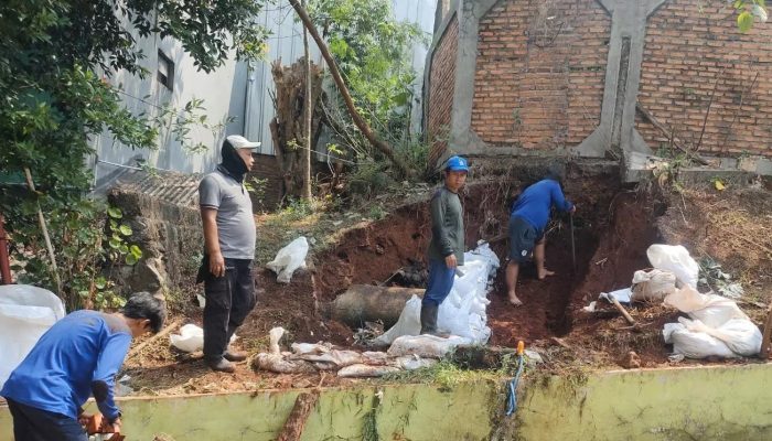 Tangani Dua Titik Longsor, Satgas DPUPR Diterjunkan