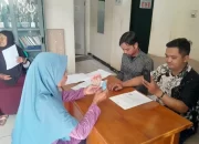 Warga Bojongsari Terima Bantuan PKH Sebesar Rp 600 Ribu