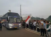 Wawalkot Lepas Keberangkatan Kloter Pertama Jemaah Haji Depok