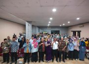 Banyak Hadiah, Warga Depok Makin Bersemangat Ikuti Sosialisasi Stunting BKKBN dan Anggota DPR RI Wenny Haryanto